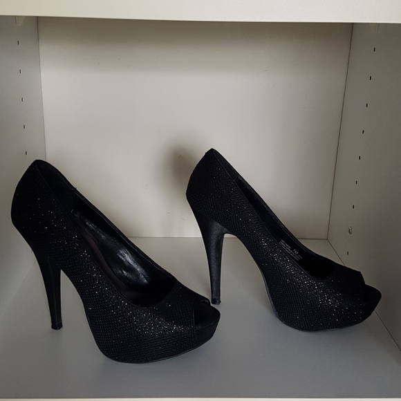 Chinese Laundry peep toe platform pumps - Picture 2 of 8